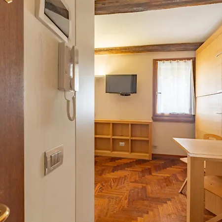 Urent - Trastevere Petite Escape
